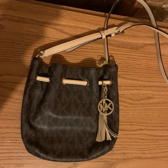 MK Crossbody Purse - Picture 1 of 3